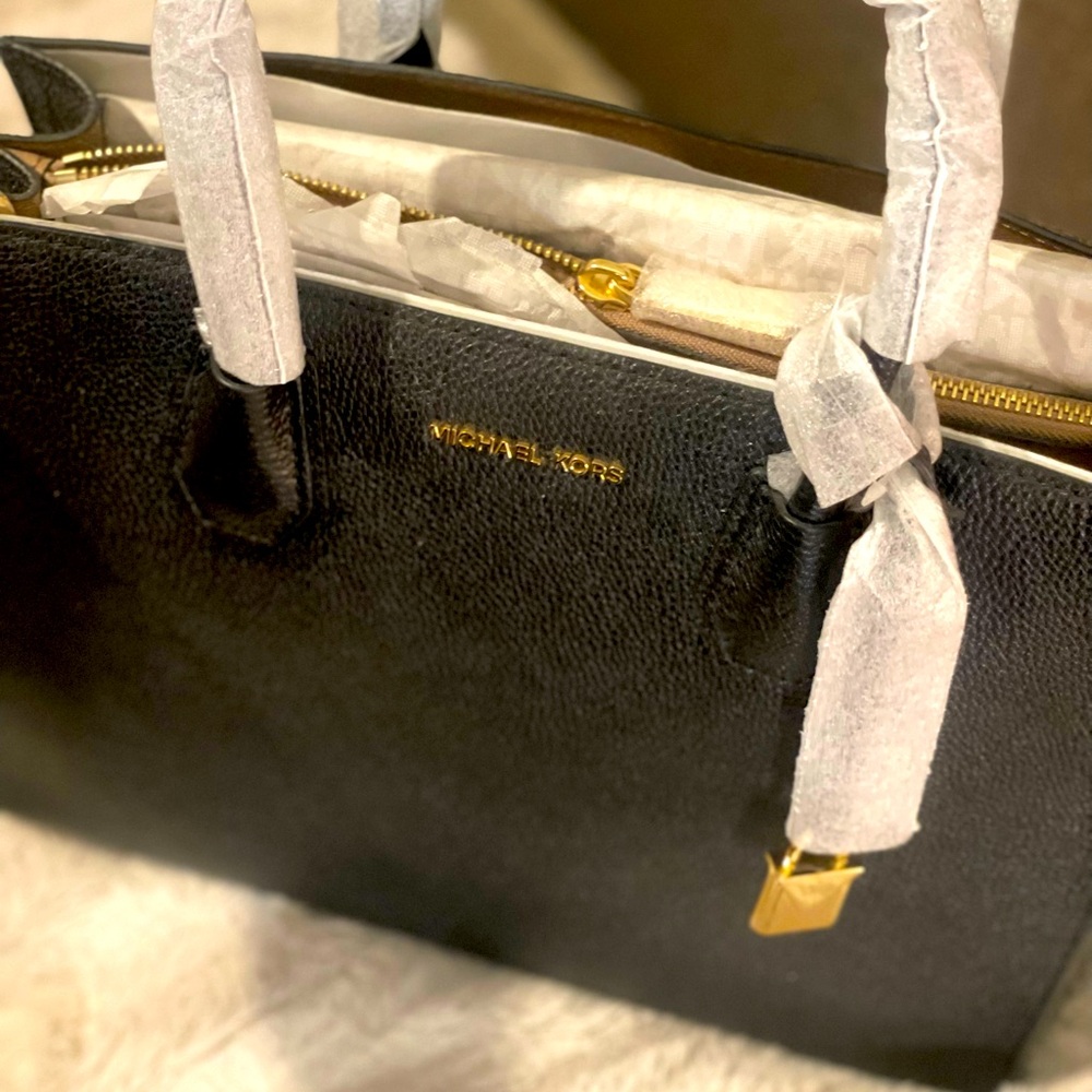 New Michael Kors black purse